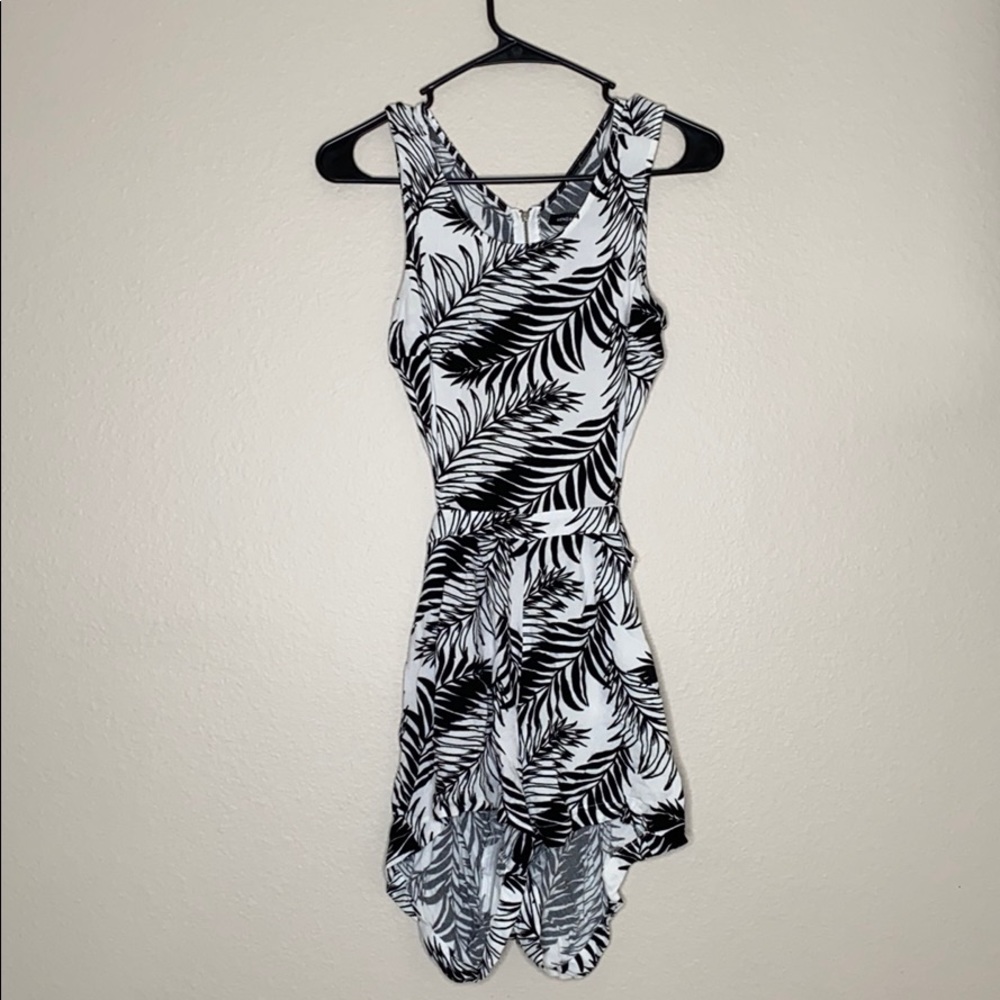 Kendall & Kylie Romper - Picture 1 of 2